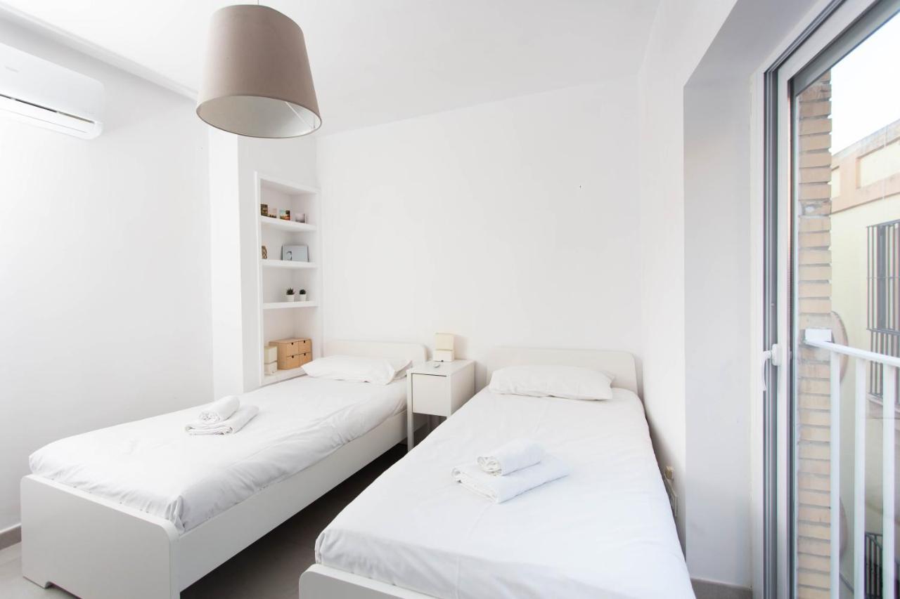 Apartament Duplex Penthouse With Terrace By Thegoodtourist Sewilla Zewnętrze zdjęcie